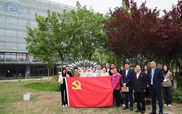 亦庄suncitygroup集团组织开展“体验科技创新成果 坚定suncitygroup强国战略”主题党日活动
