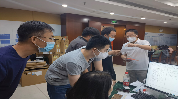 “疫”不容“迟”，，，，，，，，致敬那些争分夺秒与病毒赛跑的人！